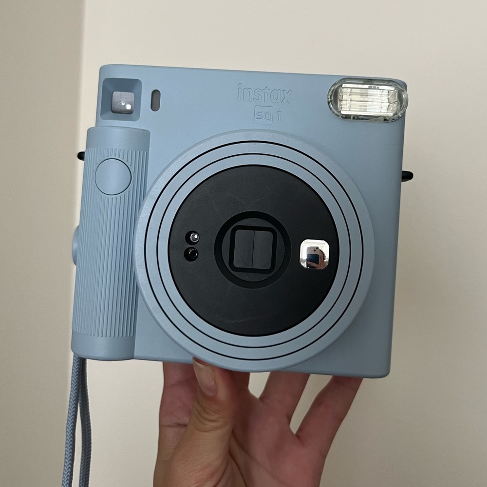 Fujifilm instax square sq1 instant camera + 10 pack film